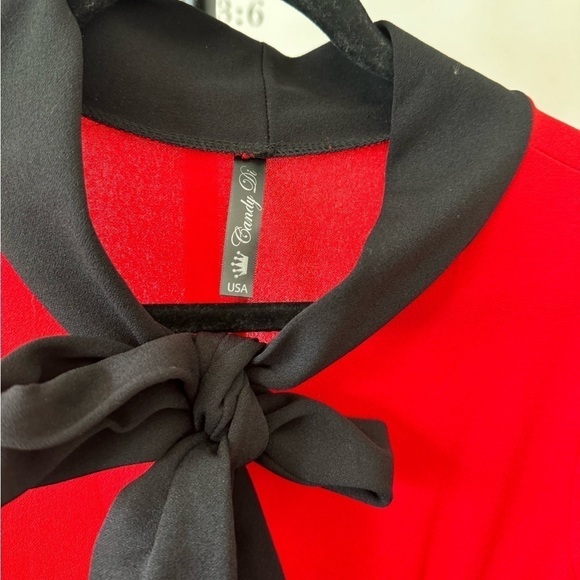 Very beautiful red and black with gold and ivory buttons elegant dress - Picture 6 of 8